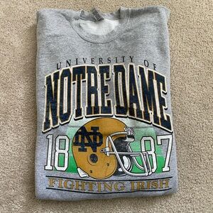 Notre Dame (University of Notre Dame) Fighting Irish oversized sweatshirt, Large